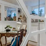 Casa Vanny, An With Private Garden 公寓