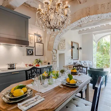 Casa Vanny, An With Private Garden Appartamento