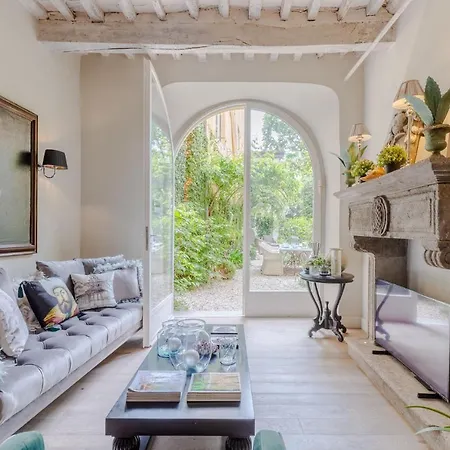 公寓 Casa Vanny, An With Private Garden 卢卡