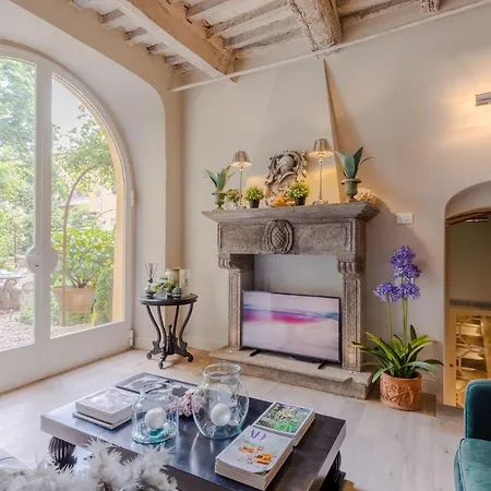 Apartamento Casa Vanny, An With Private Garden *