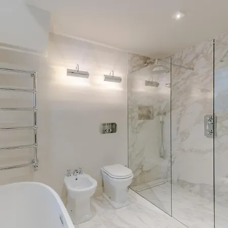 Apartamento Casa Vanny, An With Private Garden