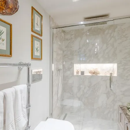 Casa Vanny, An With Private Garden Appartamento