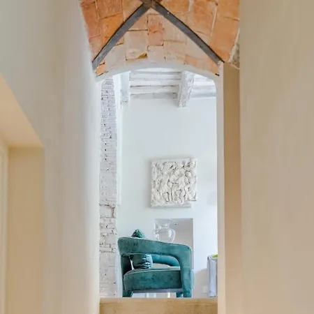 Casa Vanny, An With Private Garden Appartamento *